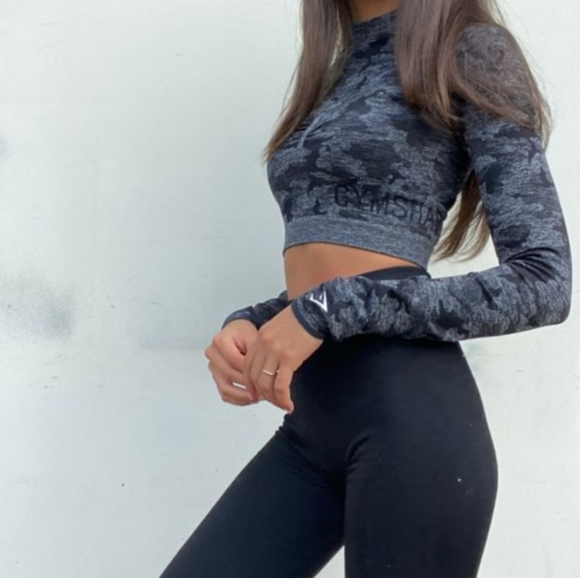 GYMSHARK adapt camo seamless long sleeve crop top - Picture 3 of 4